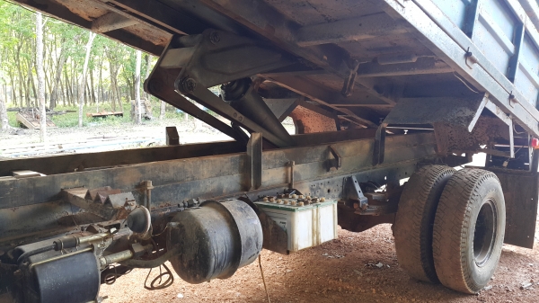 ISUZU NPR จัดไฟแนนซ์ได้ 300,000 บาทคะ ขายกลางอากาศไป เพชรบุรีคะ