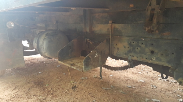 ISUZU NPR จัดไฟแนนซ์ได้ 300,000 บาทคะ ขายกลางอากาศไป เพชรบุรีคะ