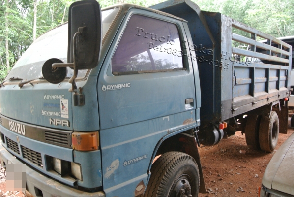 ISUZU NPR จัดไฟแนนซ์ได้ 300,000 บาทคะ ขายกลางอากาศไป เพชรบุรีคะ