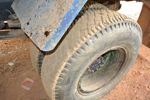 ISUZU NPR จัดไฟแนนซ์ได้ 300,000 บาทคะ ขายกลางอากาศไป เพชรบุรีคะ