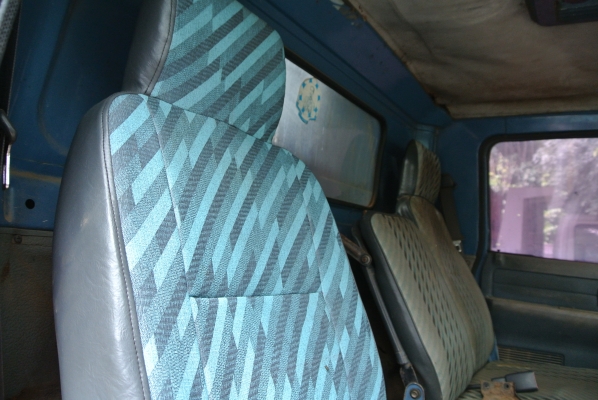 ISUZU NPR จัดไฟแนนซ์ได้ 300,000 บาทคะ ขายกลางอากาศไป เพชรบุรีคะ