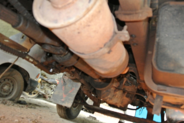 ISUZU NPR จัดไฟแนนซ์ได้ 300,000 บาทคะ ขายกลางอากาศไป เพชรบุรีคะ