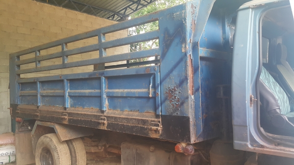 ISUZU NPR จัดไฟแนนซ์ได้ 300,000 บาทคะ ขายกลางอากาศไป เพชรบุรีคะ