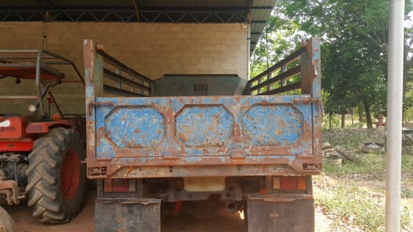 ISUZU NPR จัดไฟแนนซ์ได้ 300,000 บาทคะ ขายกลางอากาศไป เพชรบุรีคะ