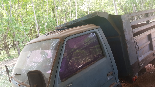 ISUZU NPR จัดไฟแนนซ์ได้ 300,000 บาทคะ ขายกลางอากาศไป เพชรบุรีคะ