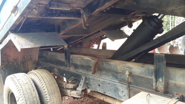 ISUZU NPR จัดไฟแนนซ์ได้ 300,000 บาทคะ ขายกลางอากาศไป เพชรบุรีคะ