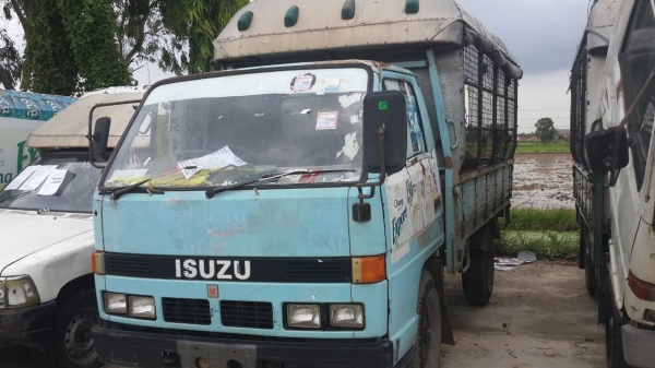 ขาย ISUZU NKR 4ล้อ ตามสภาพ