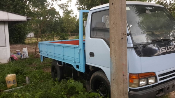 ขาย ISUZU NKR 4ล้อ