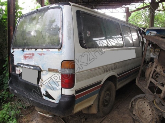 รถตู้ TOYOTA LH112R-RBMES 11ที่นั่ง