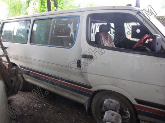 รถตู้ TOYOTA LH112R-RBMES 11ที่นั่ง