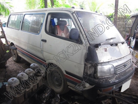 รถตู้ TOYOTA LH112R-RBMES 11ที่นั่ง