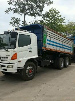 ขายด่วนครับ สิบล้อดั้ม Hino mega  260 แรงม้า  ปี48รถสวยมากสภาพพร้อมใช้งาน
