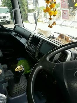 ขายด่วนครับ สิบล้อดั้ม Hino mega 260 แรงม้า ปี48รถสวยมากสภาพพร้อมใช้งาน ขายด่วนครับ สิบล้อดั้ม Hino mega 260 แรงม้า ปี48รถสวยมากสภาพพร้อมใช้งาน