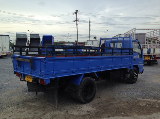 6ล้ออีซูซุNKR/130HPยาว4.30ม