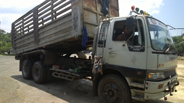 10ล้อดั้ม 240แรง HINO FM3MNLD ปี*40 กระจกไฟฟ้า..รถห้างแท้เดิมๆทั้งคัน(มือเดียวป้ายแดง)