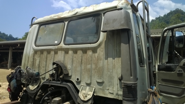 10ล้อดั้ม 240แรง HINO FM3MNLD ปี*40 กระจกไฟฟ้า..รถห้างแท้เดิมๆทั้งคัน(มือเดียวป้ายแดง)