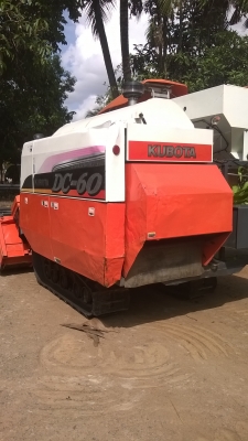 ขายด่วนรถเยวข้าวdc60พร้อมพ่วงลาก 399000 บาท