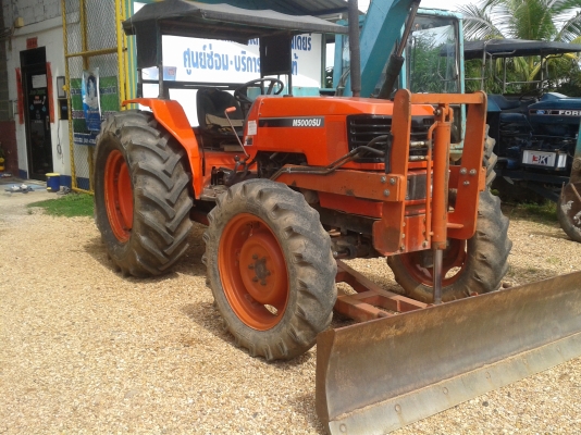 KOBOTA M5000 2เพลา พร้อมใช้งาน รถสวย เครื่องดี เอกสารเล่มทะเบียน อุปกรณ์2ชิ้น ราคาคุยได้ 087-2976734