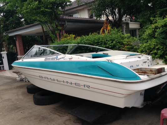 ขายเรือสปีดโบ้ท BAYLINER ขายเรือสปีดโบ้ท BAYLINER