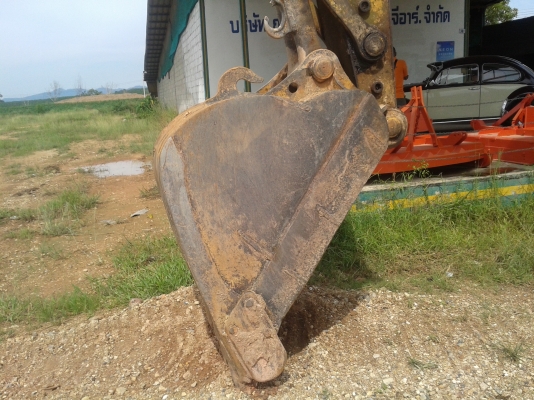 KOMATSU PC200-3 เครื่องดี ปั๊มแรง รถพร้อมใช้ ช่วงล่างใช้ได้ ราคาคุยได้ 087-2976734