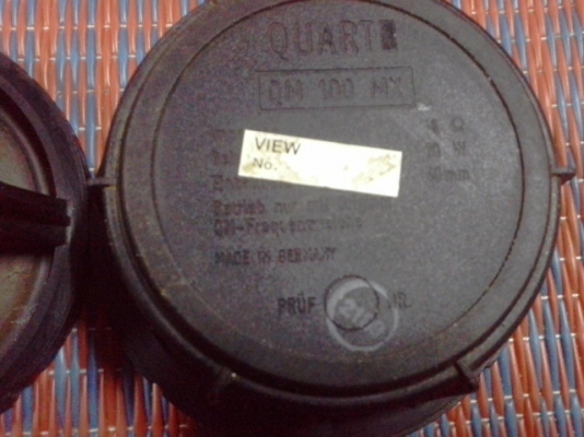 ลำโพง 3.5" Quart กระดุมทอง