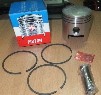 ขายลูกสูบ TOHUTSU 22 และ 25 แรง