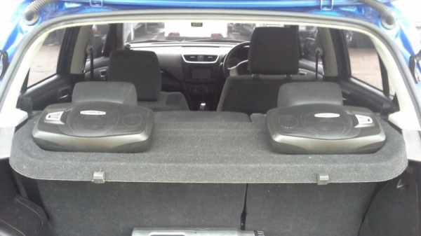 ลำโพงกล่อง Pioneer แบบ 2 แชแนล 60W เสียงกลางเสียงแหลมในกล่องเดียว