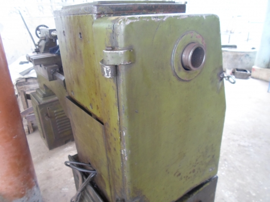 แท่นกลึง 5 ฟุต 3 เพลา เกียร์บล็อก มีเบรก คอม้าถอดได้ รูเพลา 2 นิ้ว 67,000