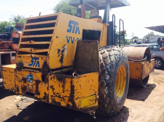 ขายด่วน   รถบดล้อยาง  สิบตัน  สองเพลา  พร้อมใช้งาน