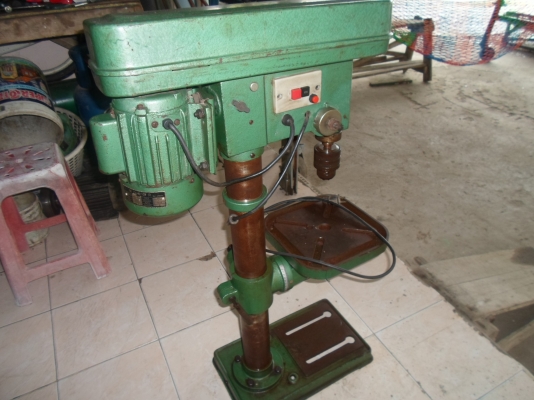 แท่นเจาะ สูง 1.20 เมตร พร้อมใช้งาน สภาพสวย เดิม ๆ ไฟบ้าน 5,000