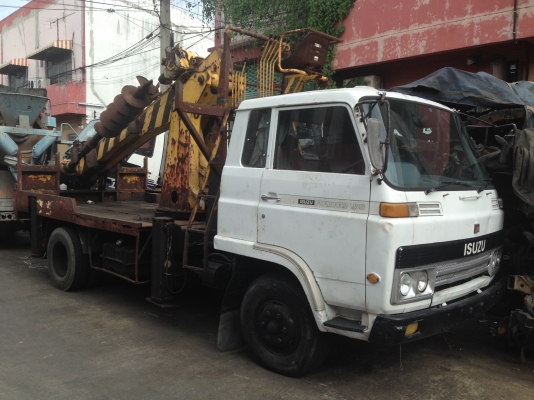 ขายรถเจาะ ตัวรถอีซูซุ