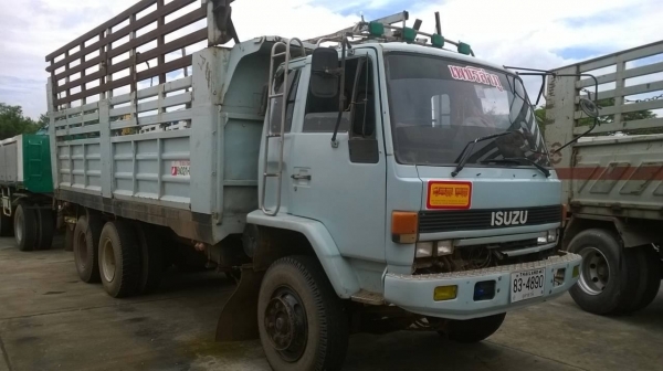 ขาย 10 ล้อ 2 เพลาดั้ม ROCKY 240 FXZ23NFY วาง 6SD1 เทอร์โบ 270 แรงม้า เบรคลมดัน คัสซีสวย เกียร์ Easton มีระบบลากพ่วง ทะเบียนพร้อมโอนครับ