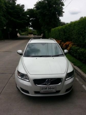 volvo v50