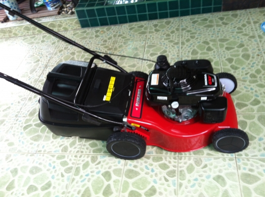 ขายรถเข็นตัดหญ้าอัตโนมัติ Honda 4 จังหวะ 5.5 แรงม้า