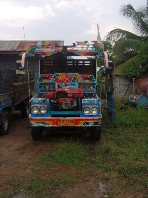 ต้องการขายรถอีแต๋น