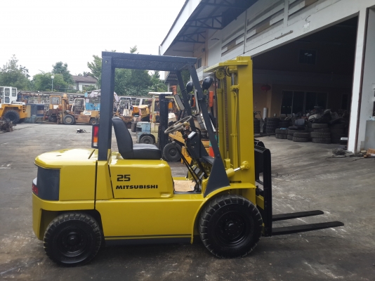 ขาย รถยก 2.5ตัน MITSUBISHI รุ่น FD25 มือสองญี่ปุ่น