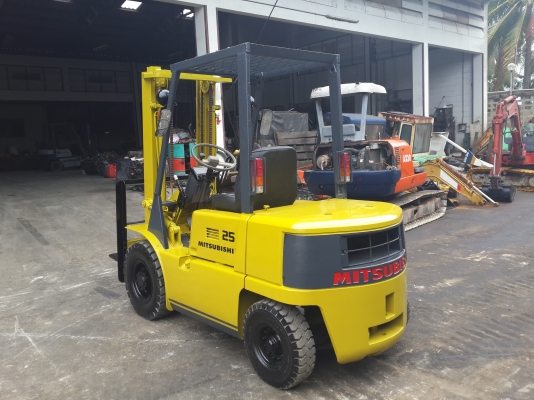 ขาย รถยก 2.5ตัน MITSUBISHI รุ่น FD25 มือสองญี่ปุ่น