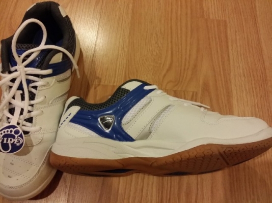 รองเท้าแบต Kronos สภาพเหมือนแกะกล่อง รองเท้าแบต Kronos สภาพเหมือนแกะกล่อง