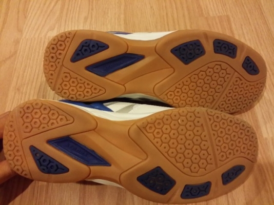 รองเท้าแบต Kronos สภาพเหมือนแกะกล่อง รองเท้าแบต Kronos สภาพเหมือนแกะกล่อง