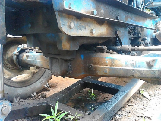 ***ขายแล้วครับขอบคุณ Truck2hand ขายรถไถ2เพลา FORD 6610เสื้อลาย เครื่องเดิมปั้มเดิมแน่นดี แรงดี สตาร์ทติดง่าย ปั้มดี เกียร์ดี ไม่หลุด คานหน้า คาราโร่ สภาพดี ระบบไฮฯครบ ระบบดี ยกหางไม่มียุบ ยางดี4เส้น พร้อมอุปกรณ์3ชิ้น ใบดัน หาง4 หาง6สภาพดีไม่ผุ สีสันดี ยาง