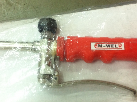 หัวพ่นไฟ แบบใช้แก็สอย่างเดียว มีหัวขนาดใหญ่ให้ประหยัดแก็ส บีดเมือต้องการให้ไฟออกมาก (ของใหม่) หัวพ่นไฟ แบบใช้แก็สอย่างเดียว มีหัวขนาดใหญ่ให้ประหยัดแก็ส บีดเมือต้องการให้ไฟออกมาก (ของใหม่)