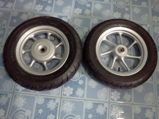 ขายล้อแม็คสกูปี้แท้ศูนย์พร้อมยางสภาพดี