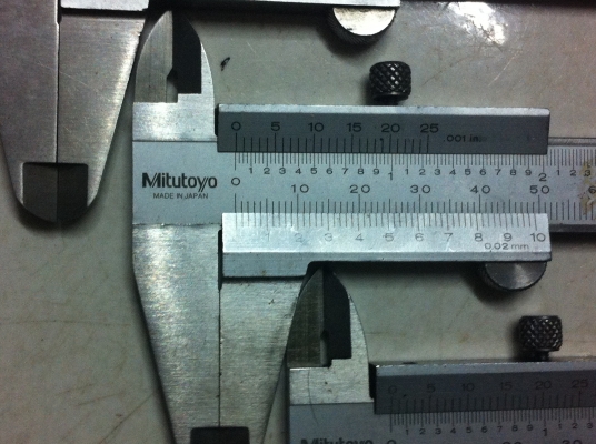 เวอร์เนีย MItutoyo 6 นิ้ว แบบ 0.02 มม.  วัดกว้าง ลึก และรูใน ได้หมด มือสองสภาพดีพร้อมใช้( มี 10 อัน)