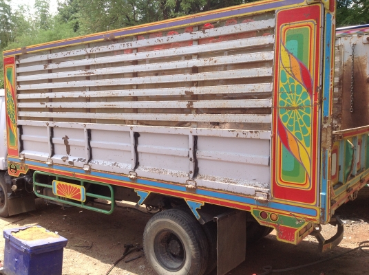 ขายกะบะดั้ม