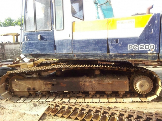 ขายรถขุดแบ็คโค โคมัสสุ200-3 สภาพร้อมใช้งาน เอกสารอินวอยซ์ ช่วงล่างดี เอวดี เครื่องเดิม ปั๊มเดิม ราคา590,000