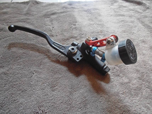 ขายอะหลั่ย KLX DTX เเละ KSR กว่า 30 รายการครับ