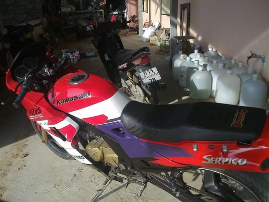 ขาย SERPICO ครับ  สีใหม่เพ้นทั้งคัน เครื่องเงียบ ฟิต วิ่งดีมาก