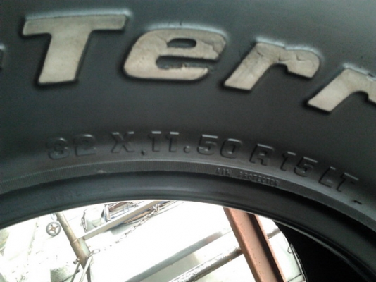 ขายยาง BF Mud 32/11.5/15 สภาพสวยๆ 1 ชุด