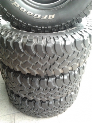 ขายยาง BF Mud 32/11.5/15 สภาพสวยๆ 1 ชุด