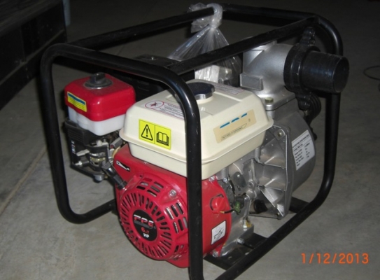 เครื่องสูบน้ำเครื่องเบนซิน 6.7HP ขนาดท่อ 3" ยังไม่เคยใช้งาน เครื่องสูบน้ำเครื่องเบนซิน 6.7HP ขนาดท่อ 3" ยังไม่เคยใช้งาน
